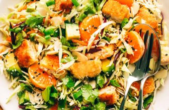 Krokante Kokos Kip Salade Met Sesam Vinaigrette